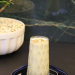 شیر پسته تازه و خنک در کافه فراز